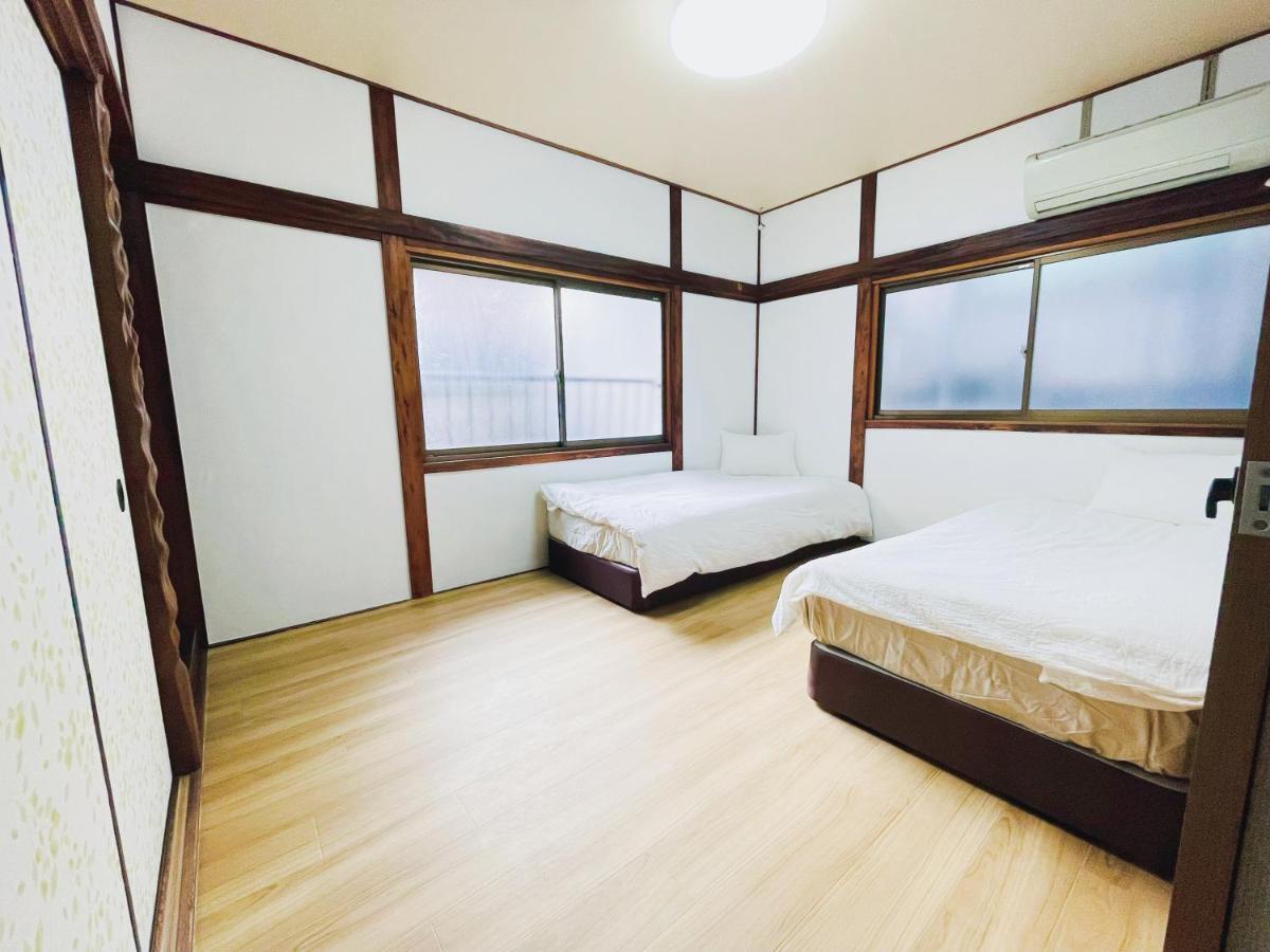 距离namba Shinsaibashi麗子民宿 Ōsaka Extérieur photo